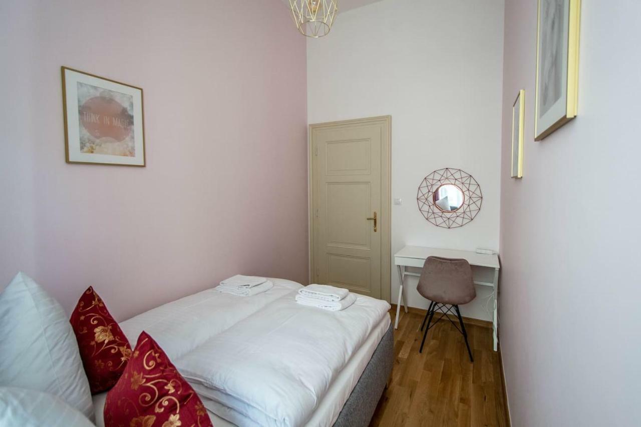 Appartement Design 3bdr In Residence, Free Parking Prague