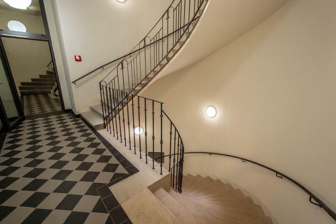 Design 3bdr In Residence, Free Parking Appartement *