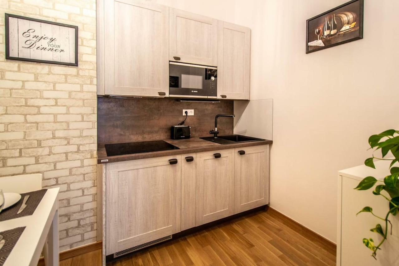 Appartement Design 3bdr In Residence, Free Parking Prague