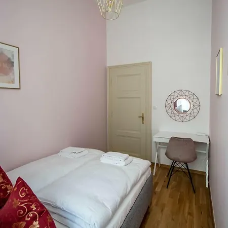 Design 3Bdr Apartment In Residence, Free Parking Prague Exterior photo