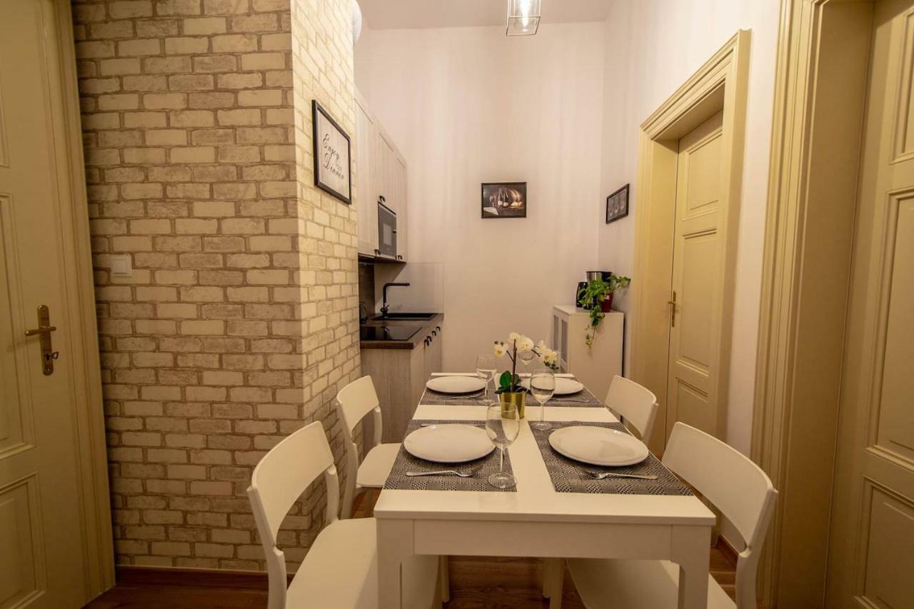 Design 3bdr In Residence, Free Parking * Prague