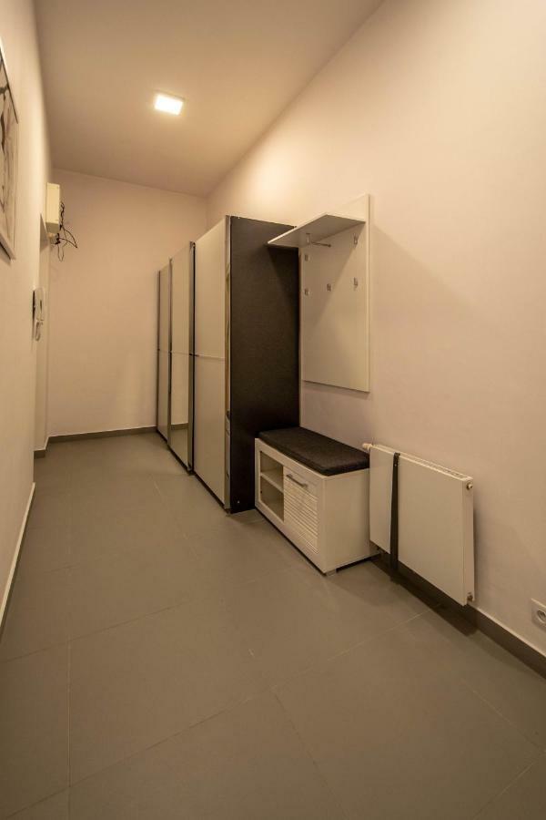 Design 3bdr In Residence, Free Parking Praag